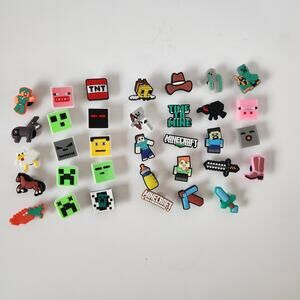 Huge Lot x34 Pieces Minecraft Jibbitz Crocs Shoe Charms Zombie Creeper Steve